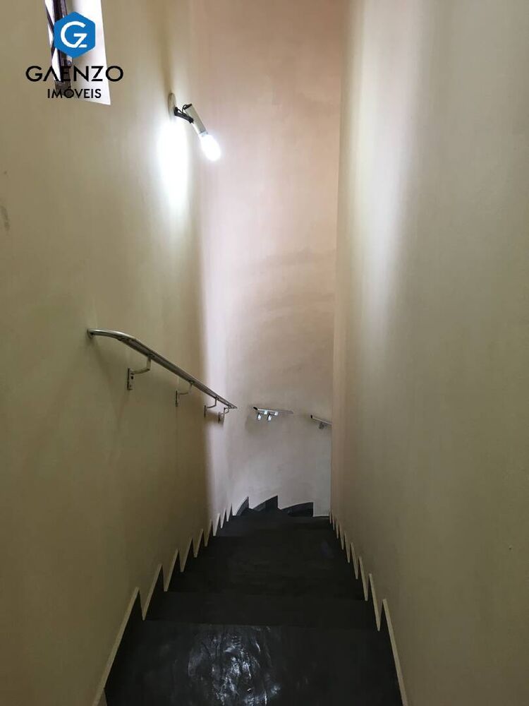 Sobrado, 3 quartos, 247 m² - Foto 2