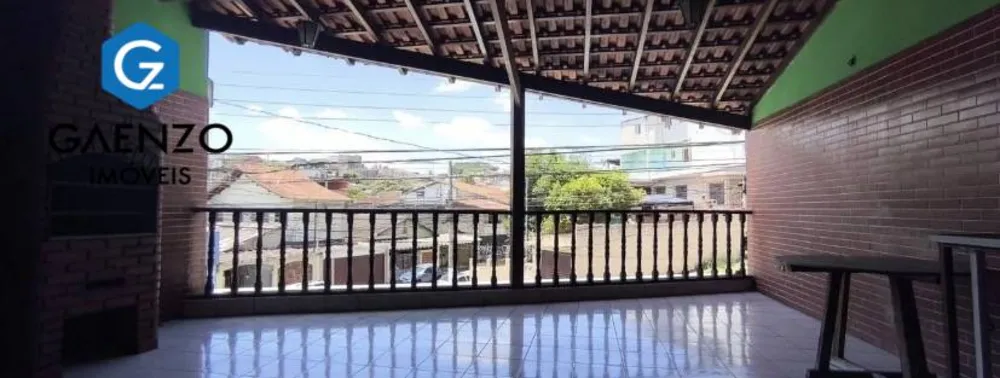 Sobrado, 3 quartos, 242 m² - Foto 2