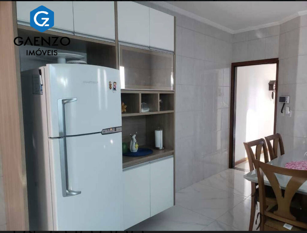 Sobrado, 3 quartos, 196 m² - Foto 2