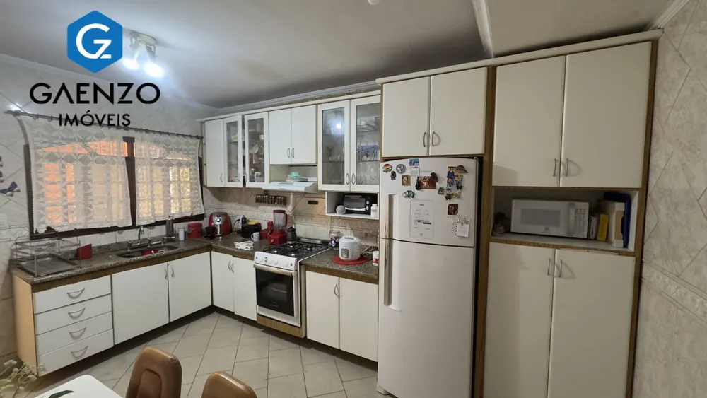 Sobrado, 3 quartos, 234 m² - Foto 3