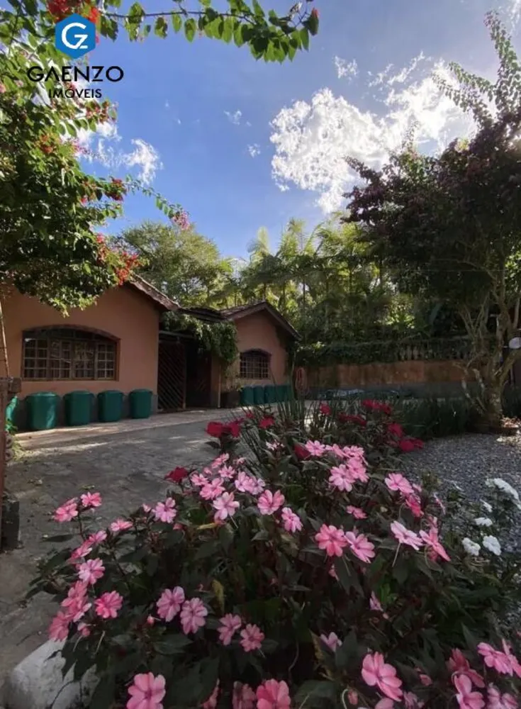 Chácara, 5 quartos, 3181 m² - Foto 1