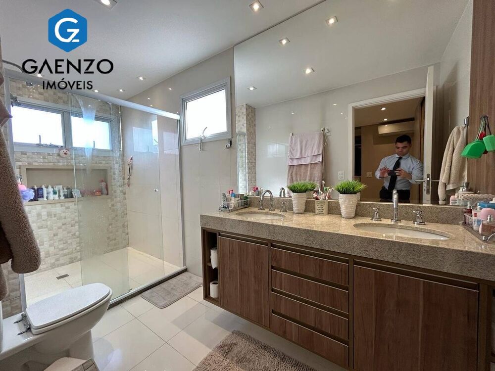 Apartamento, 4 quartos, 198 m² - Foto 2