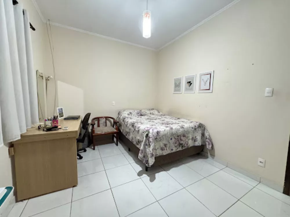 Casa, 4 quartos, 215 m² - Foto 9