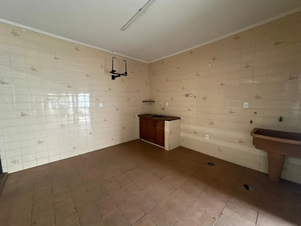 Casa, 3 quartos, 218 m² - Foto 4