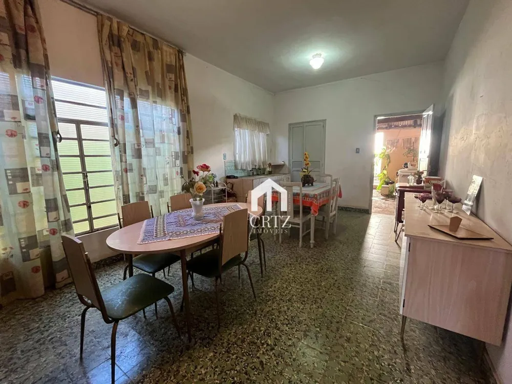 Casa, 3 quartos, 168 m² - Foto 1