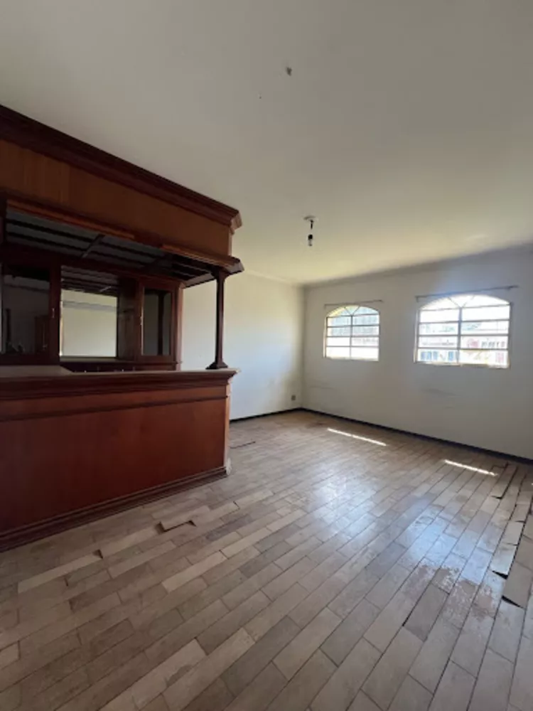 Casa, 3 quartos, 317 m² - Foto 2