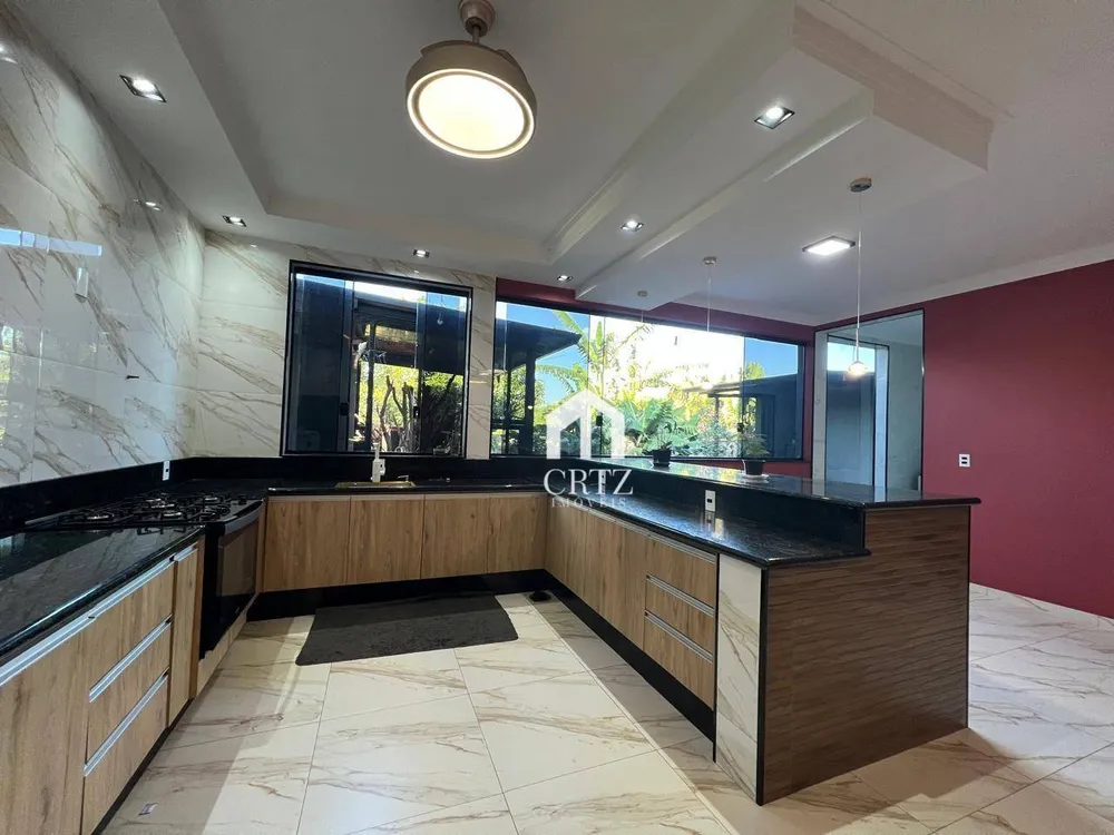 Casa, 3 quartos, 180 m² - Foto 1