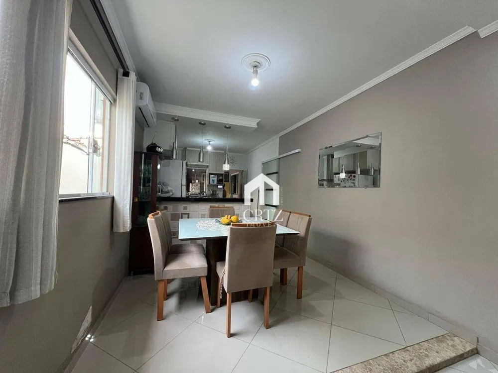Casa, 3 quartos, 128 m² - Foto 1
