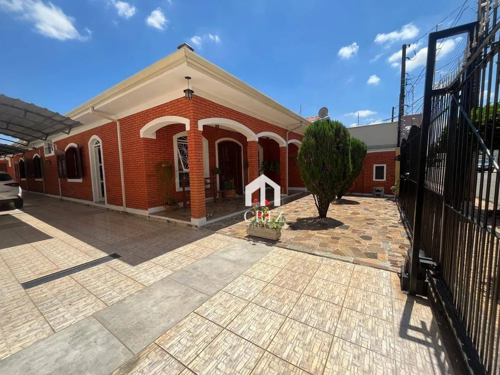 Casa, 4 quartos, 281 m² - Foto 2