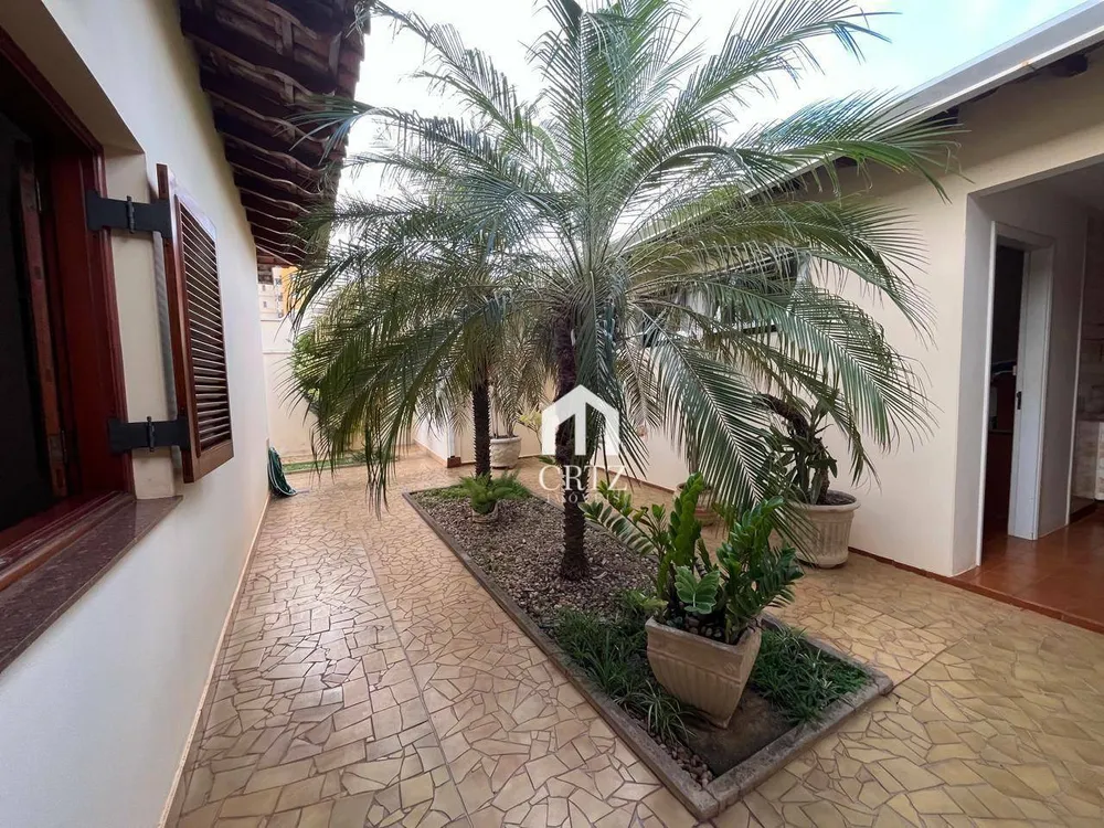 Casa, 3 quartos, 249 m² - Foto 5