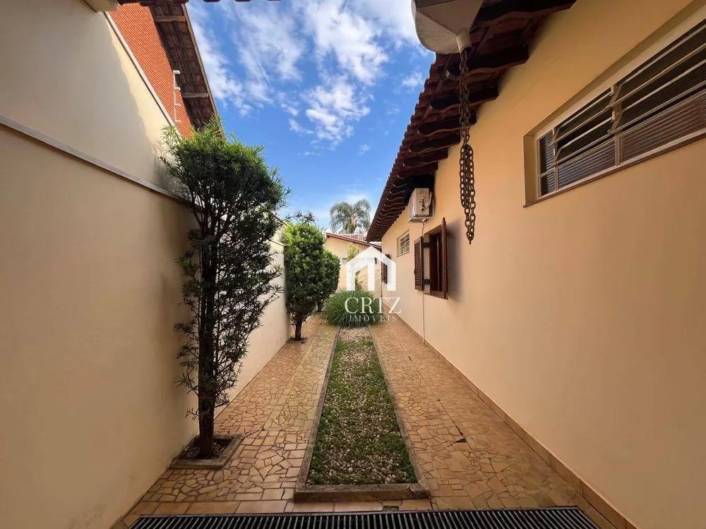 Casa, 3 quartos, 249 m² - Foto 16