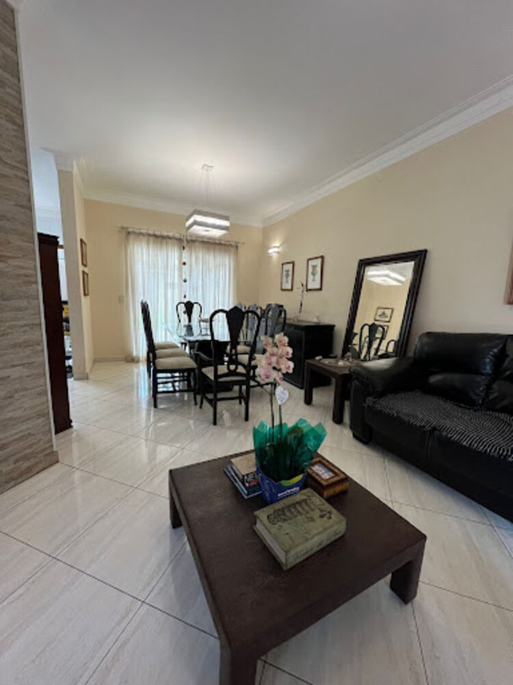 Casa, 4 quartos, 204 m² - Foto 2