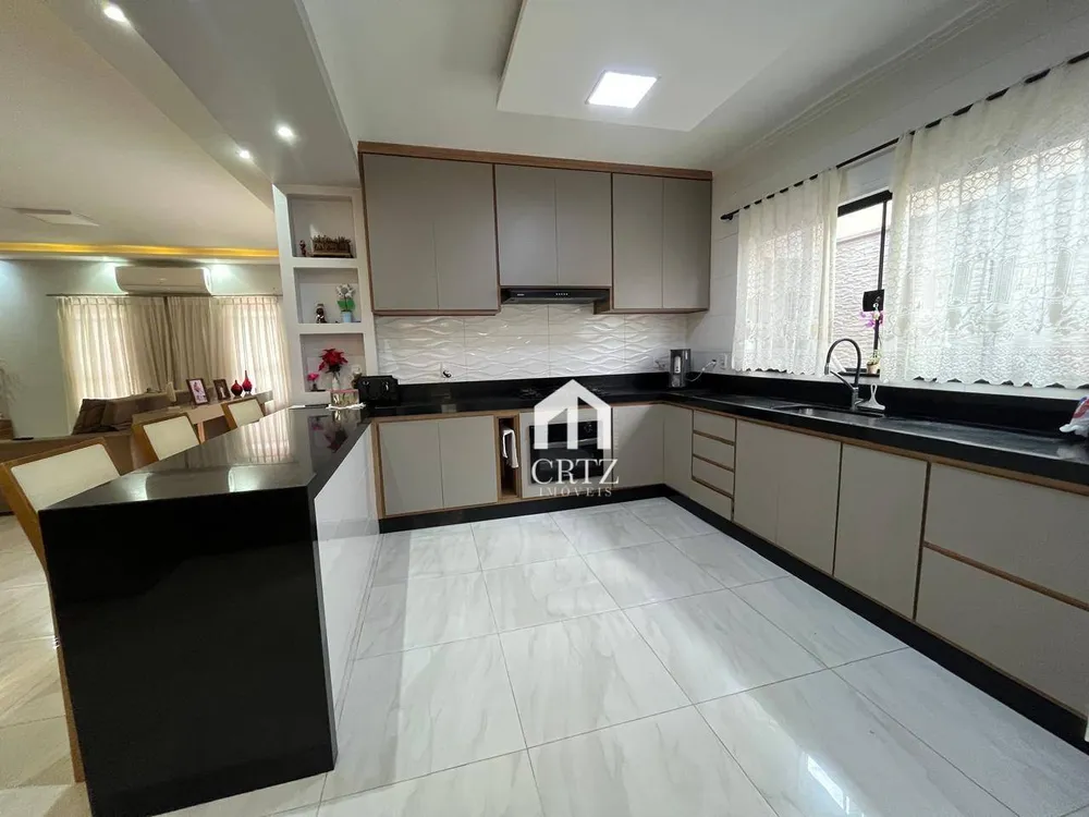 Casa, 4 quartos, 217 m² - Foto 8