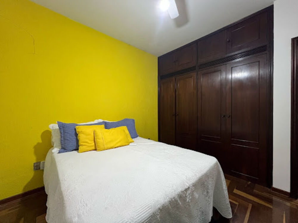 Casa à venda com 3 quartos, 215m² - Foto 11