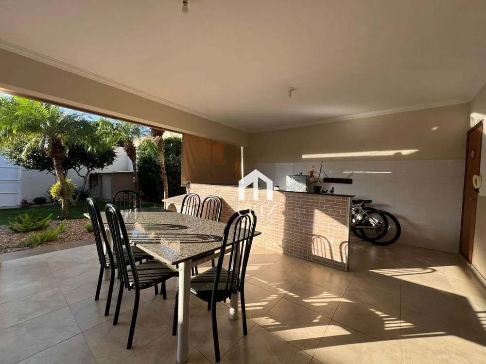 Casa, 3 quartos, 189 m² - Foto 4