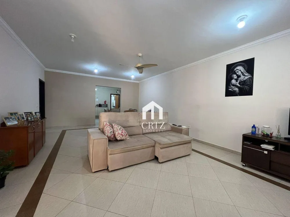 Casa, 3 quartos, 189 m² - Foto 1