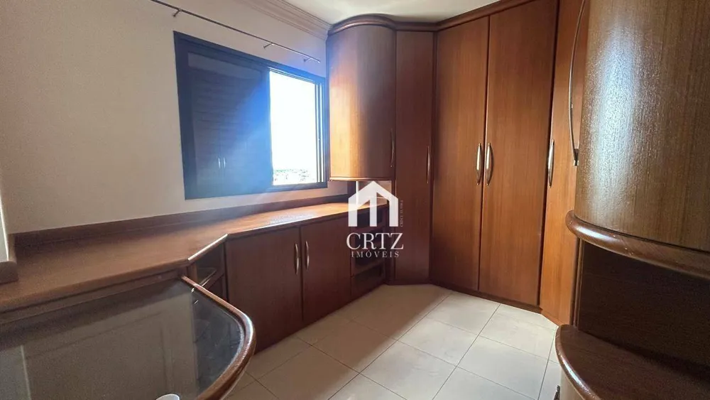 Apartamento, 3 quartos, 245 m² - Foto 3