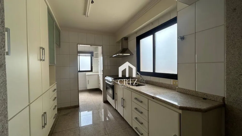 Apartamento, 3 quartos, 245 m² - Foto 6