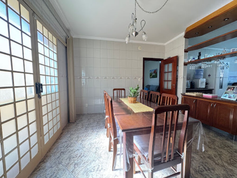 Casa à venda com 3 quartos, 241m² - Foto 3