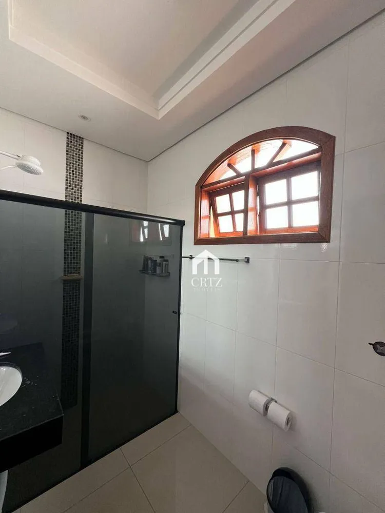 Casa, 3 quartos, 190 m² - Foto 1