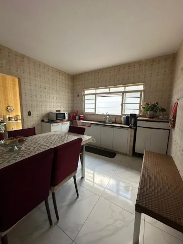 Casa, 3 quartos, 132 m² - Foto 2