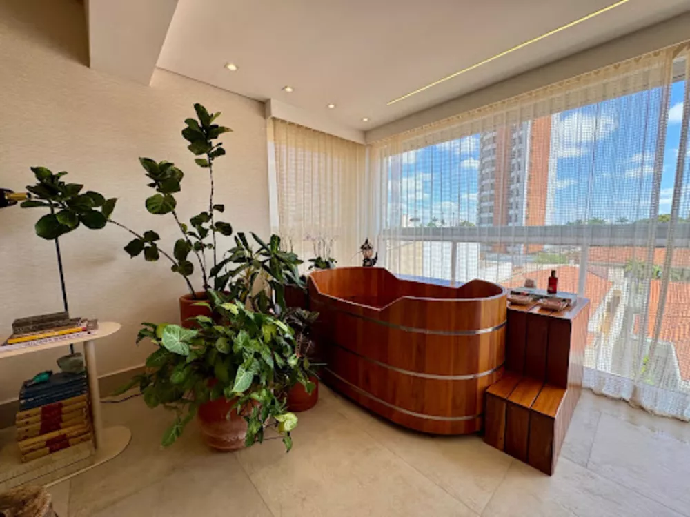 Apartamento, 3 quartos, 240 m² - Foto 2