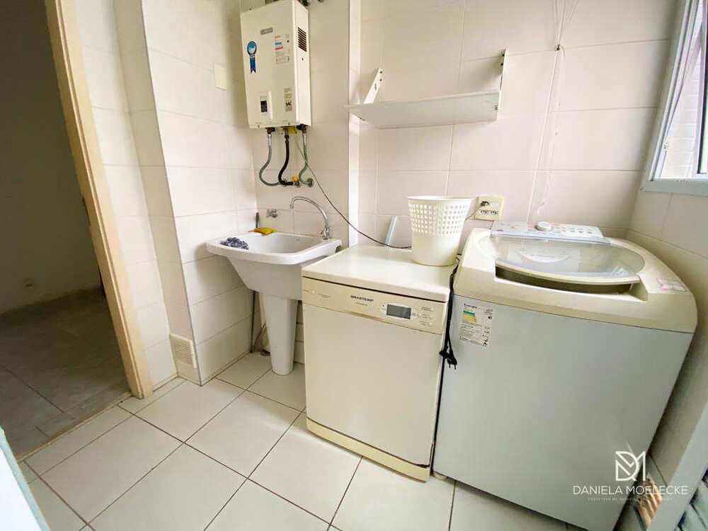 Apartamento à venda com 3 quartos, 97m² - Foto 19