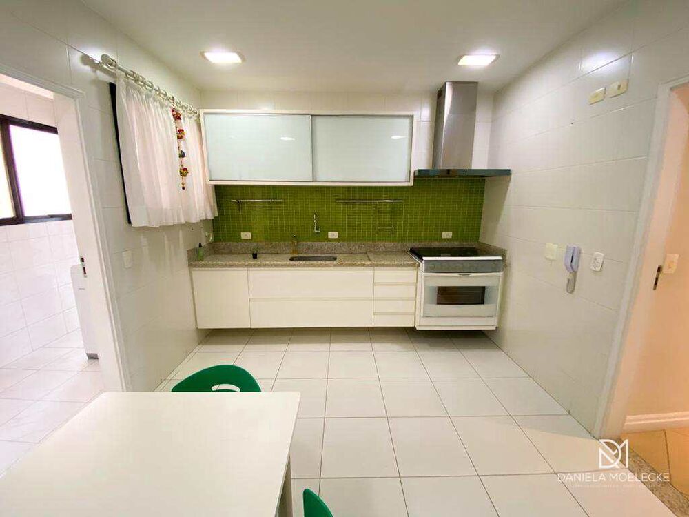 Apartamento à venda com 3 quartos, 120m² - Foto 8