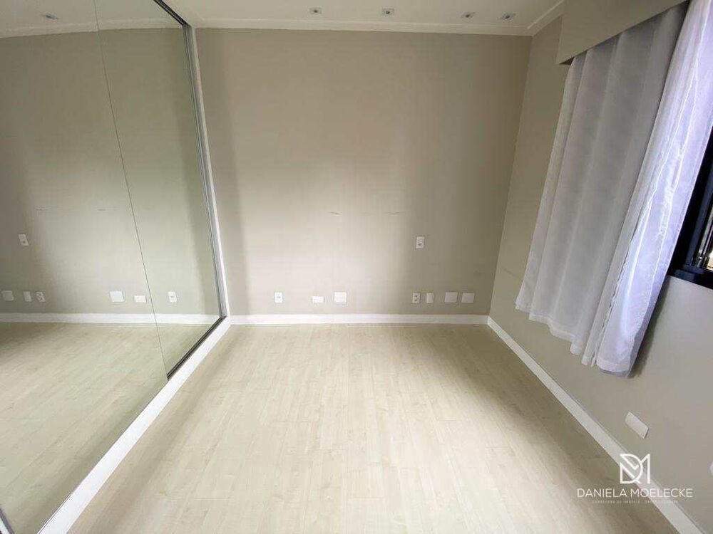 Apartamento à venda com 3 quartos, 120m² - Foto 14