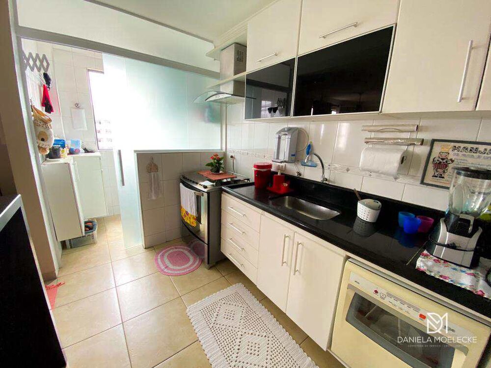 Cobertura à venda com 2 quartos, 71m² - Foto 4