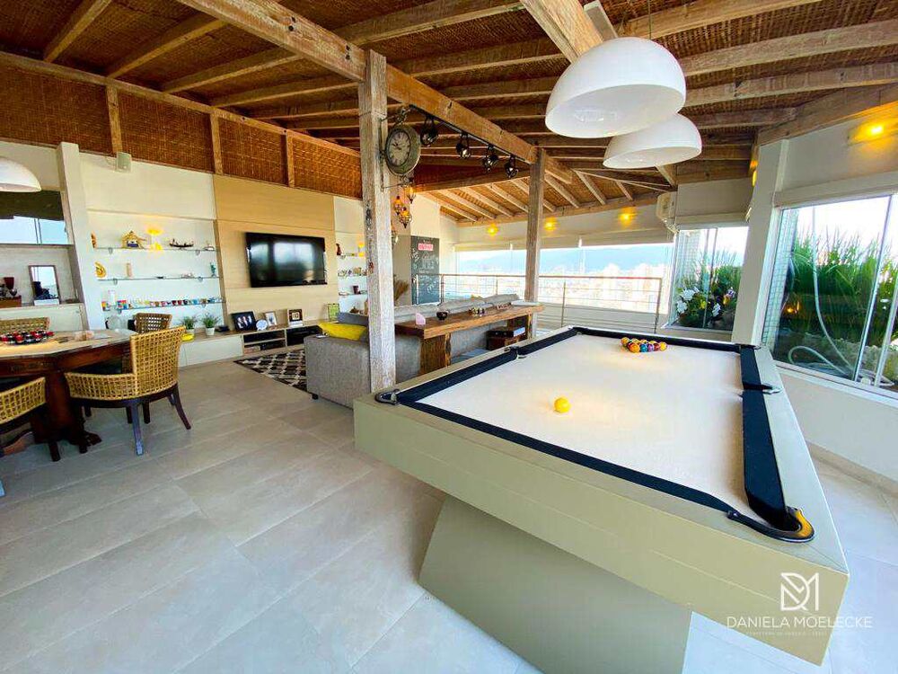 Cobertura à venda com 4 quartos, 694m² - Foto 1