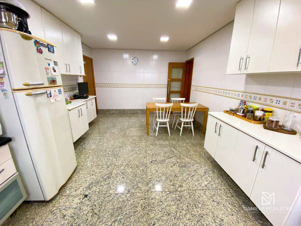 Apartamento, 3 quartos, 210 m² - Foto 8
