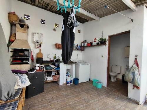 Casa à venda com 2 quartos, 80m² - Foto 6