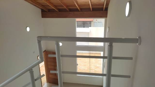 Casa à venda com 3 quartos, 81m² - Foto 7