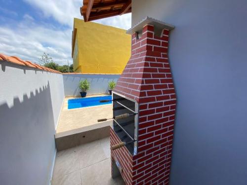 Casa à venda com 2 quartos, 58m² - Foto 2