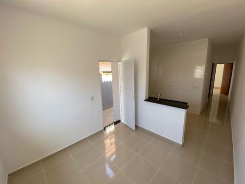 Casa à venda com 2 quartos, 58m² - Foto 11