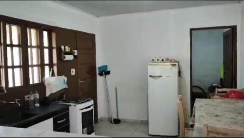 Casa à venda com 2 quartos, 100m² - Foto 8