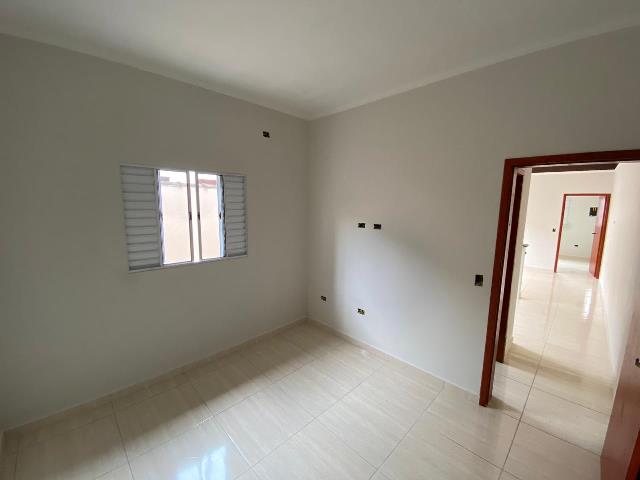 Casa à venda com 2 quartos, 59m² - Foto 17