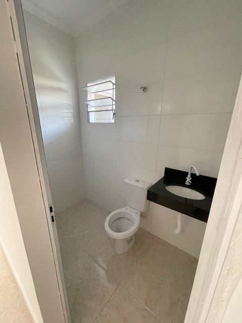 Casa à venda com 2 quartos, 65m² - Foto 5