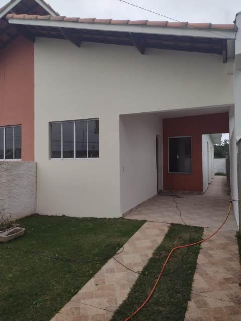 Casa à venda com 2 quartos, 60m² - Foto 1