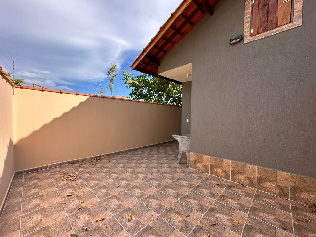 Casa à venda com 2 quartos, 60m² - Foto 7