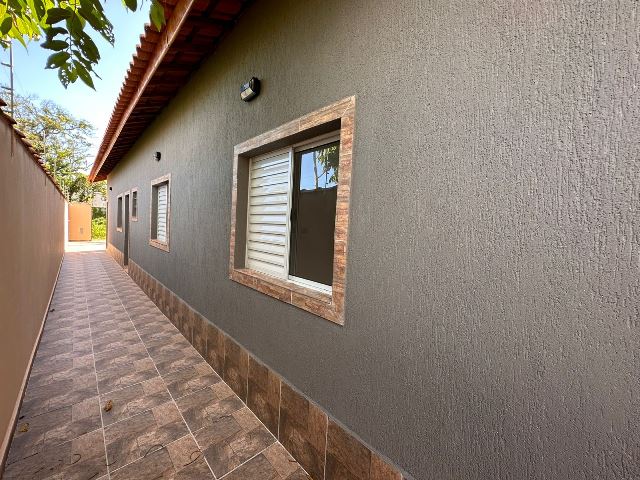 Casa à venda com 2 quartos, 60m² - Foto 12