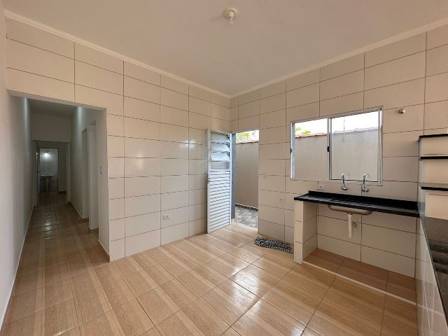 Casa à venda com 2 quartos, 60m² - Foto 10