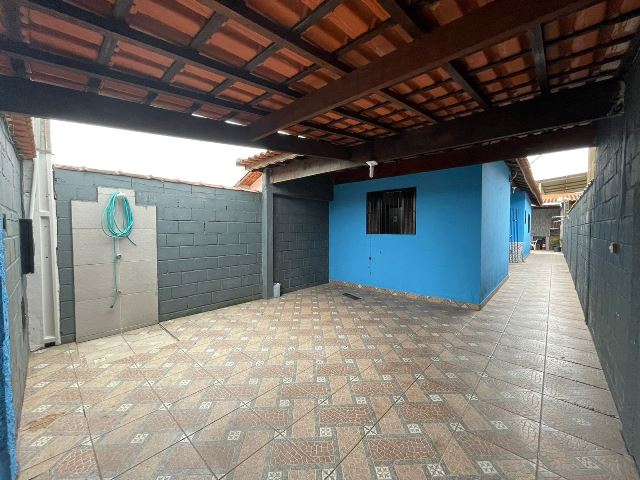 Casa à venda com 2 quartos, 59m² - Foto 1