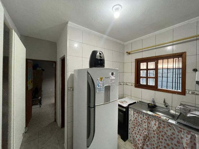 Casa à venda com 2 quartos, 59m² - Foto 9