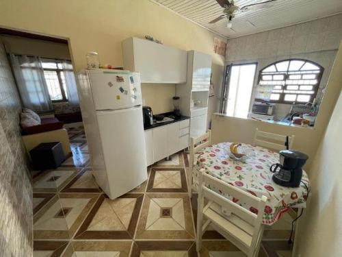 Casa à venda com 2 quartos, 100m² - Foto 2