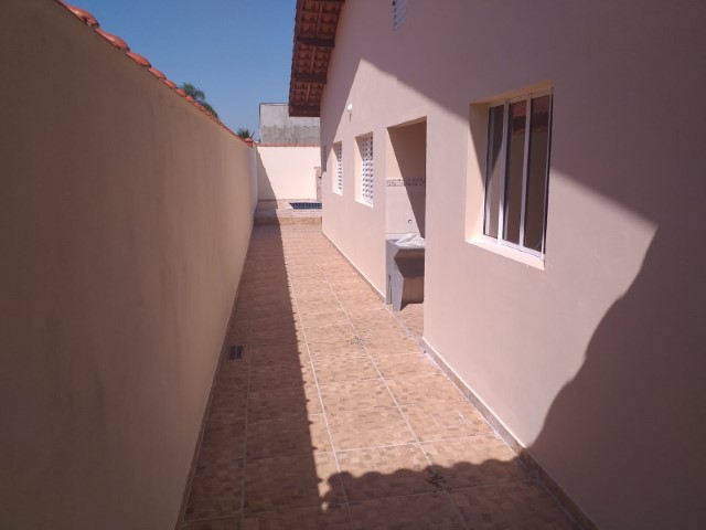 Casa à venda com 2 quartos, 72m² - Foto 13