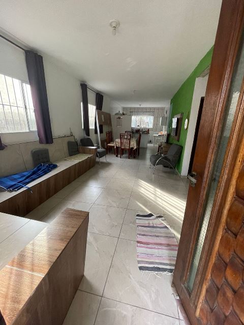 Casa à venda com 4 quartos, 200m² - Foto 13