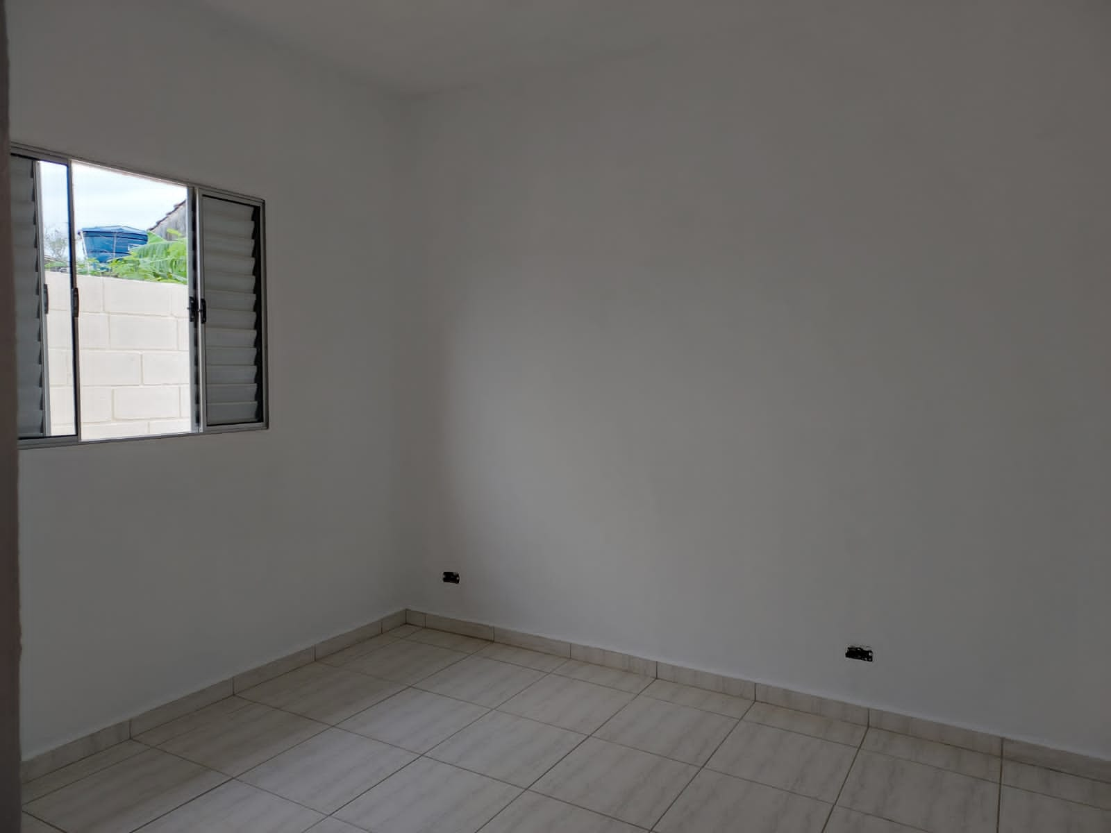 Casa à venda com 2 quartos, 56m² - Foto 13