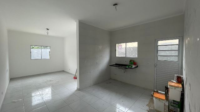 Casa à venda com 2 quartos, 80m² - Foto 7